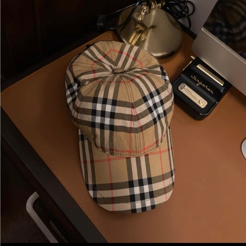 Burberry baseball cap